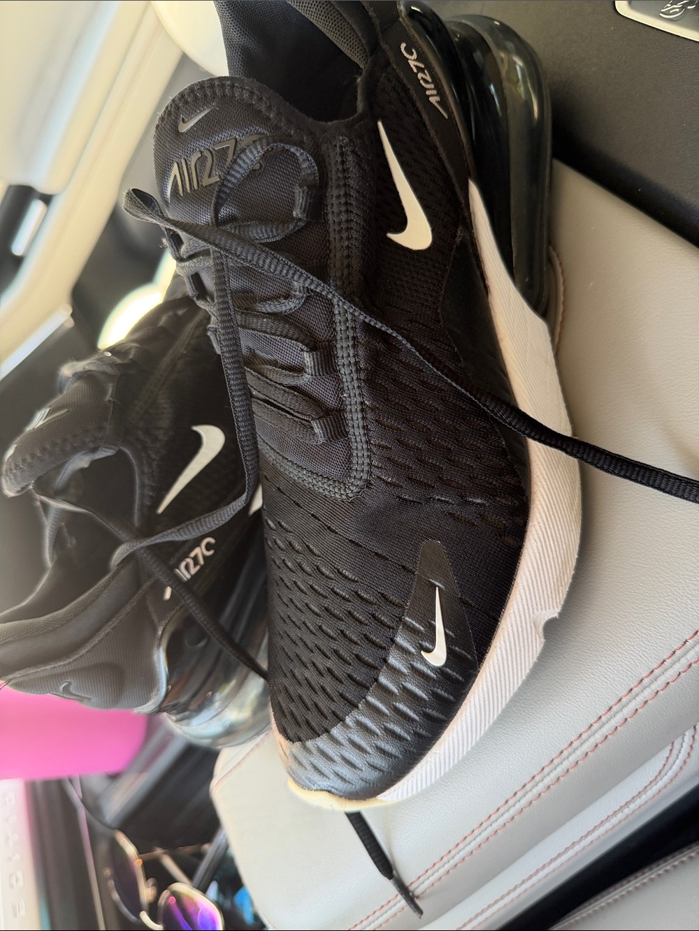 Nike Black/White Air Max 270 Lightweight Athletic Sneakers